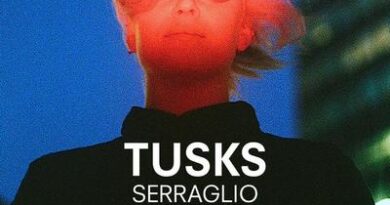 Tusks Live in Italia