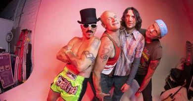 RED HOT CHILI PEPPERS