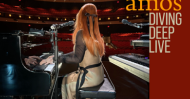 TORI AMOS Cd Live AScolta lo streaming